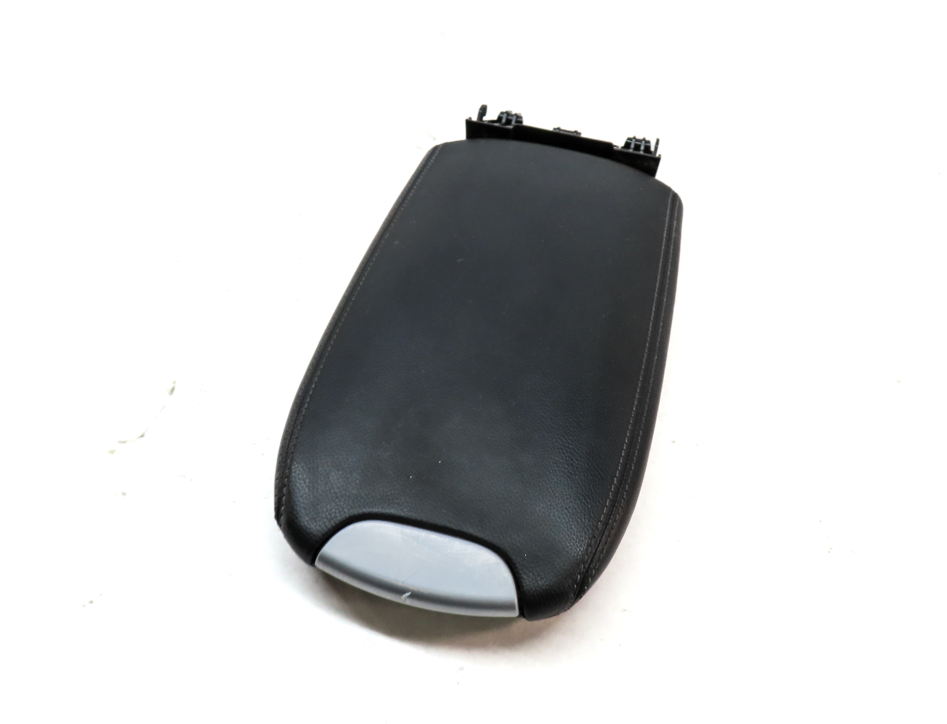 2006-2011 MERCEDES GL ML CLASS (W164 X164) FRONT CENTER CONSOLE ARM REST (BLACK) — exact item pictured